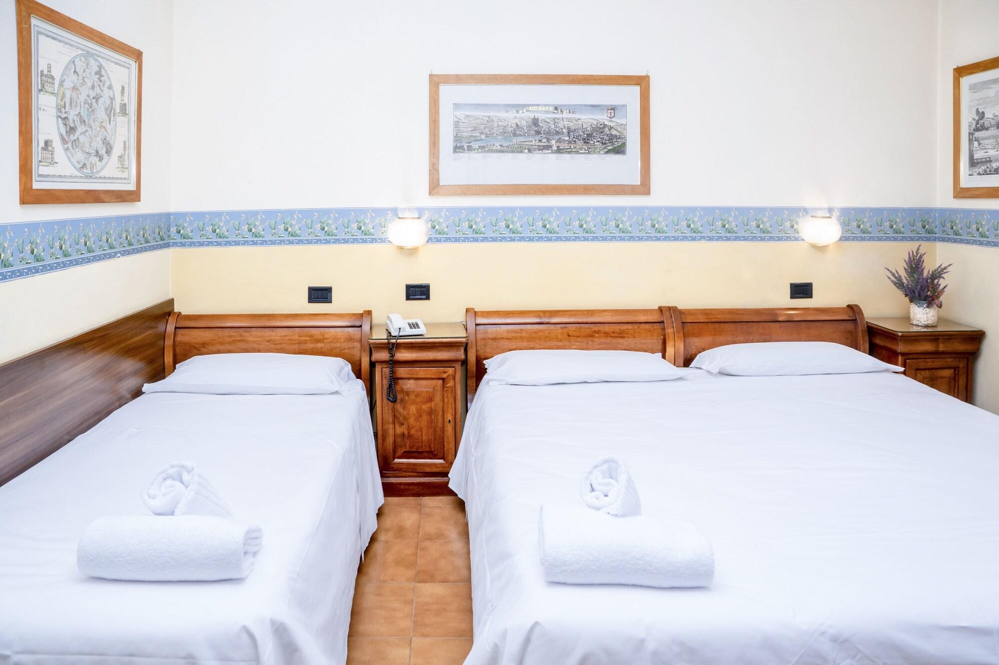 Ih Hotels Firenze Select Екстериор снимка